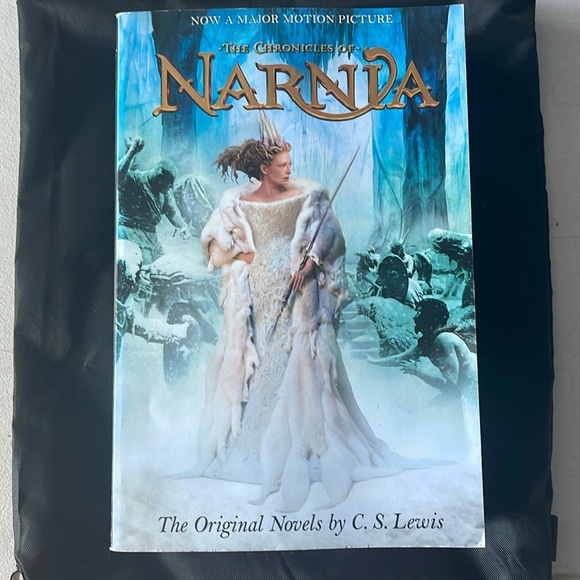 The Chronicles of Narnia by C.S. Lewis – Classic Fantasy Novel - Picture 1 of 2